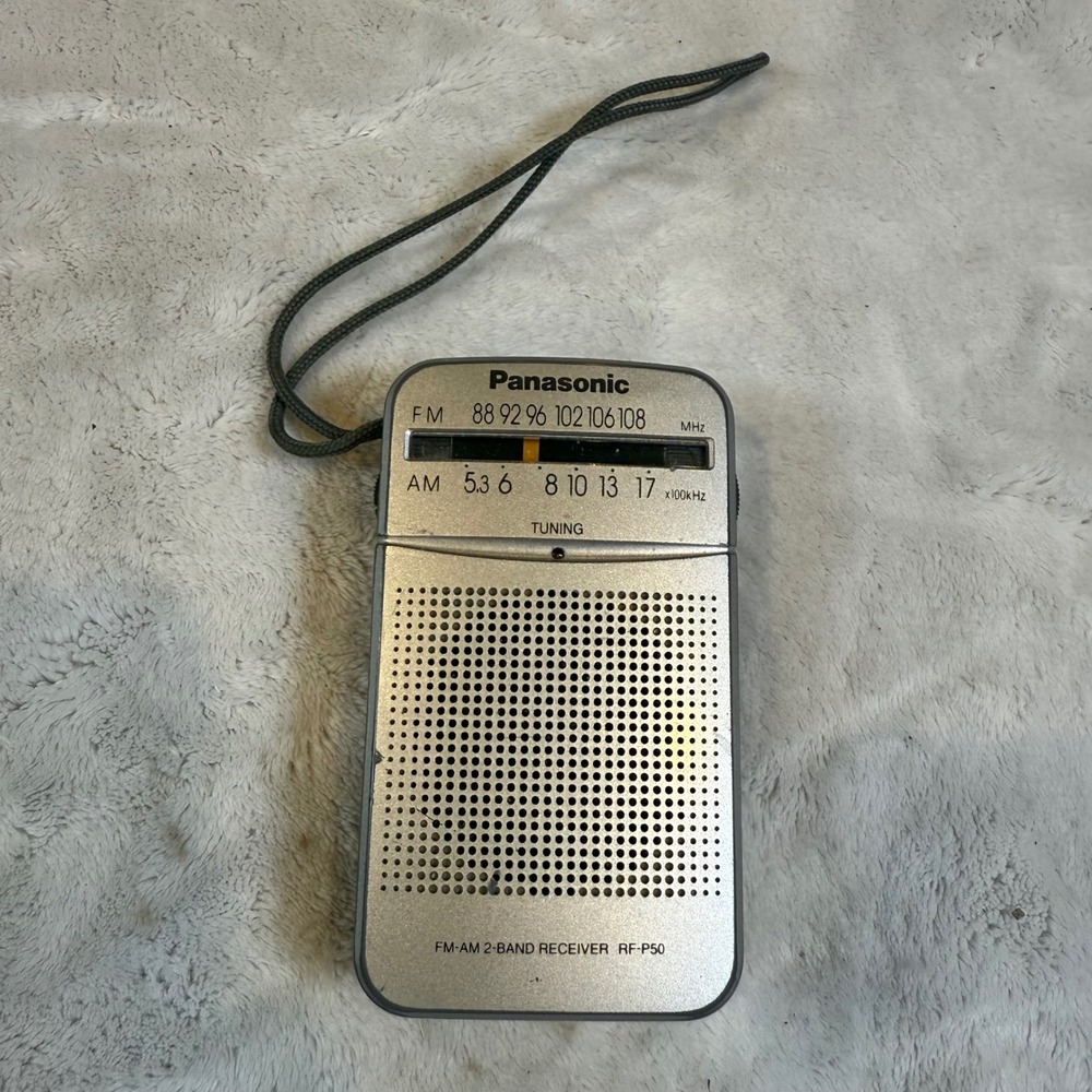 Panasonic RF-P50 Portable AM FM Pocket Radio Silver Handheld Receiver